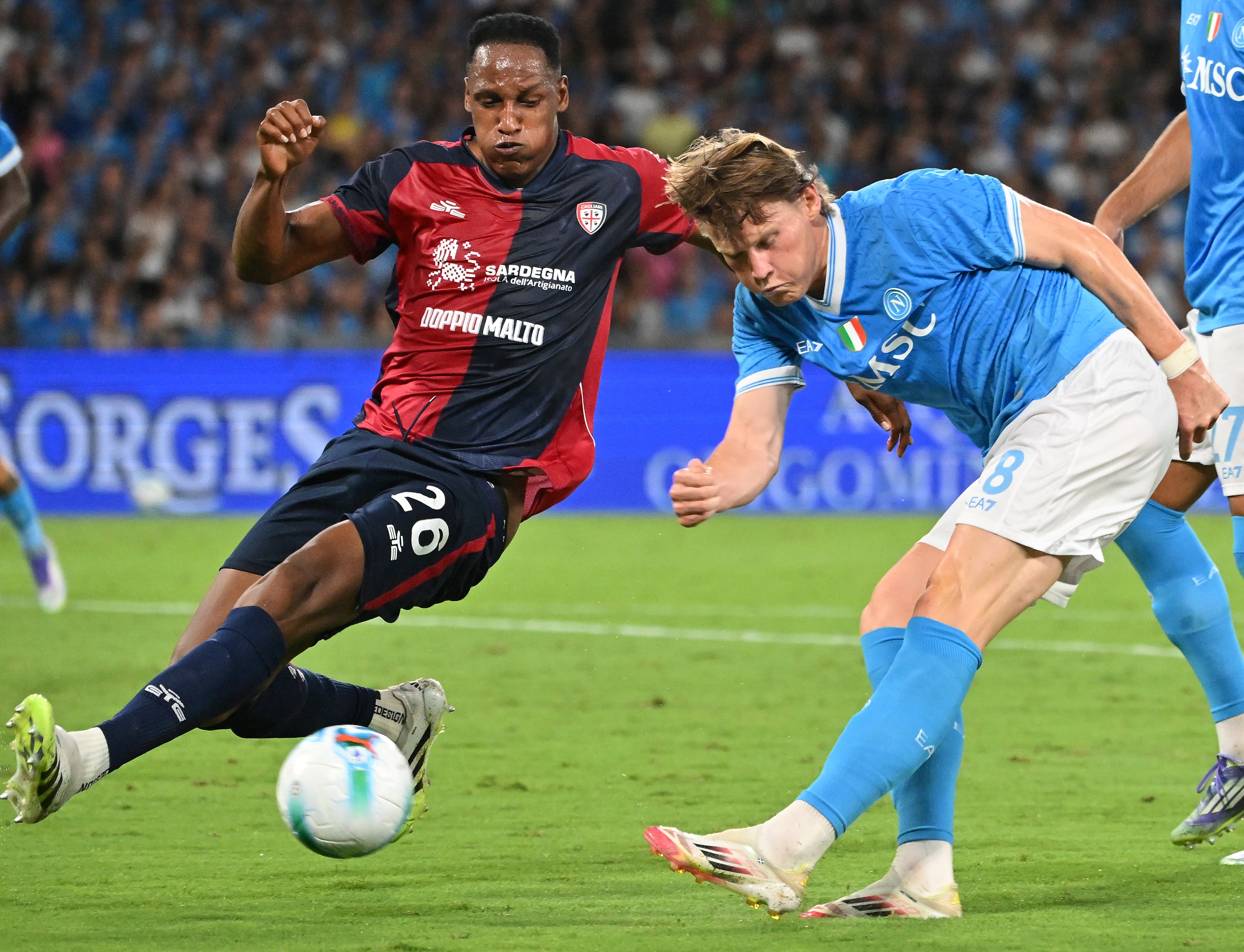 那不勒斯主场大胜，保持意甲争冠希望的简单介绍